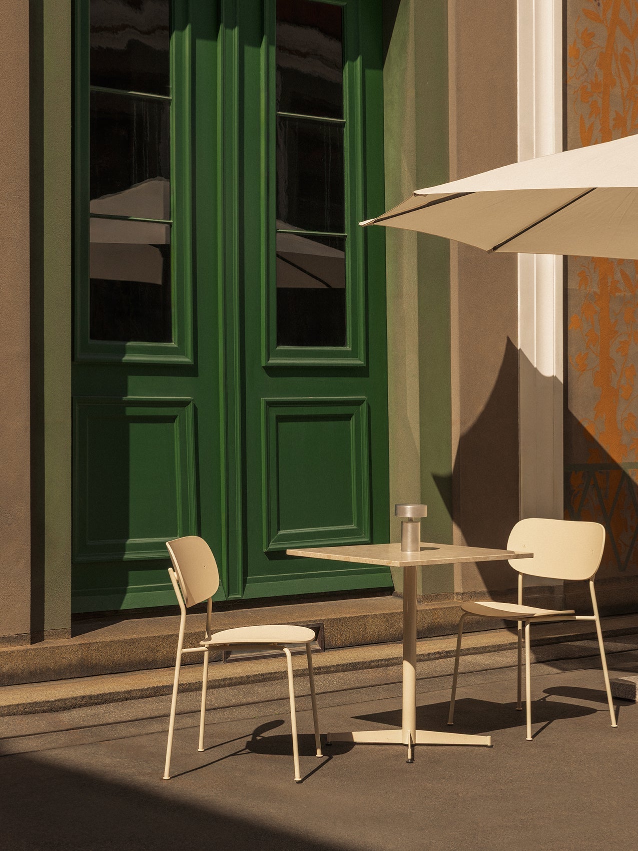 Nook Dining Table