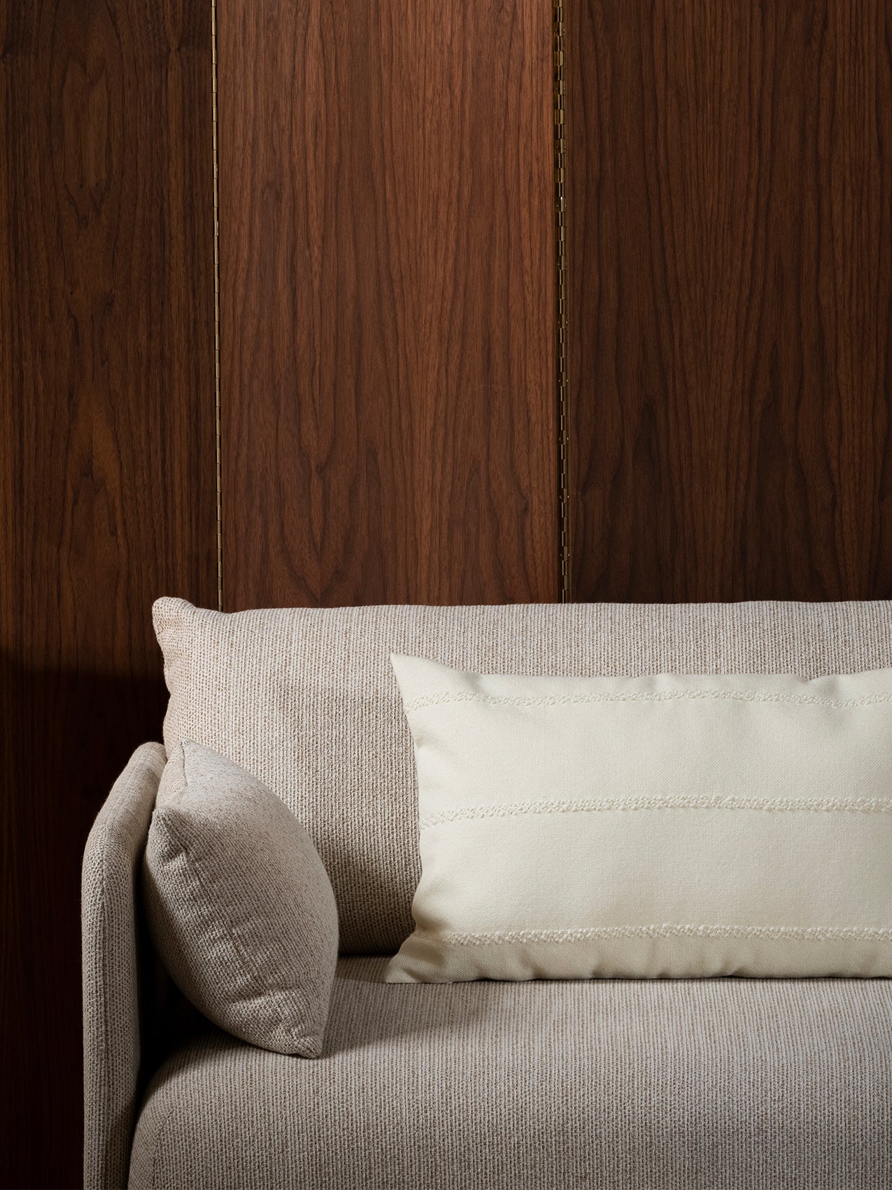 Losaria Pillow, Ivory, Long